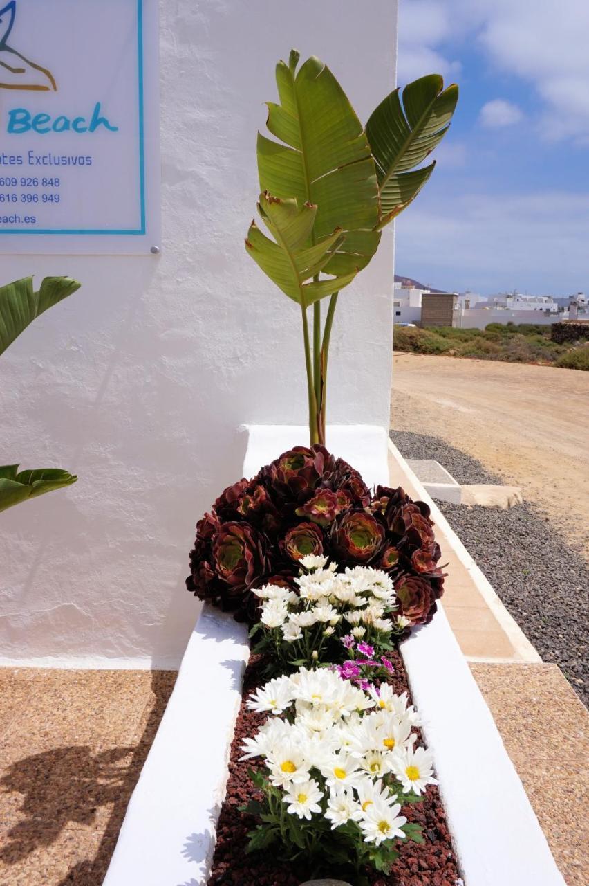 La Graciosa Camelia Beach Vistas Mar Caleta de Sebo Exterior photo
